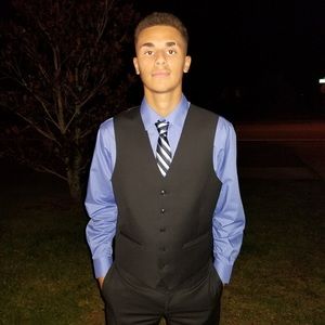 Meet your Posher, Christopher